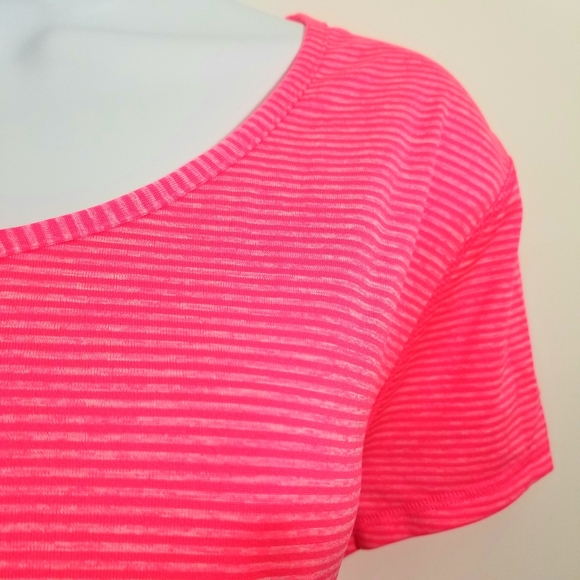 Athletics Pink Striped Womans Work Out Top Sz. XL - Picture 3 of 5